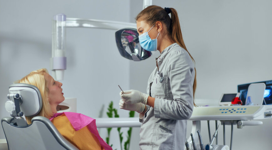 10 Things You Didn’t Know Your Dentist Was Doing At Your Checkup