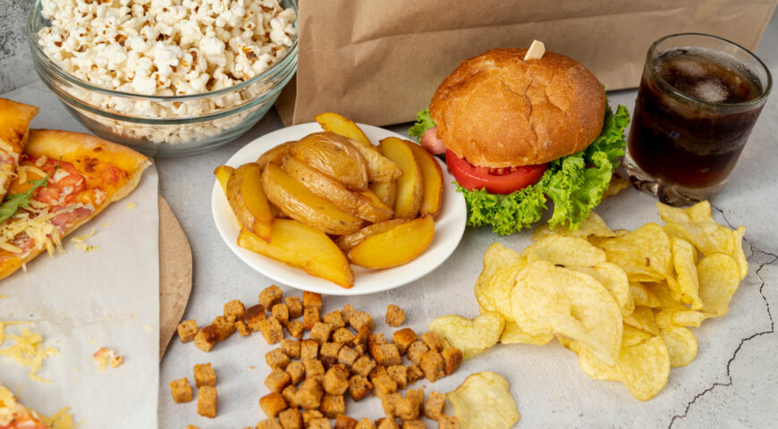 Why Ultra-Processed Foods Are Bad For Your Teeth