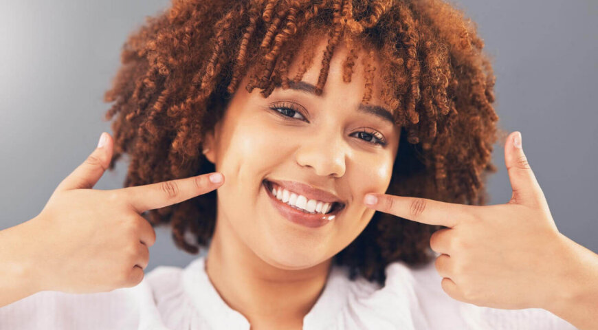 Professional Teeth Whitening vs Home Kits: Which Is Better?